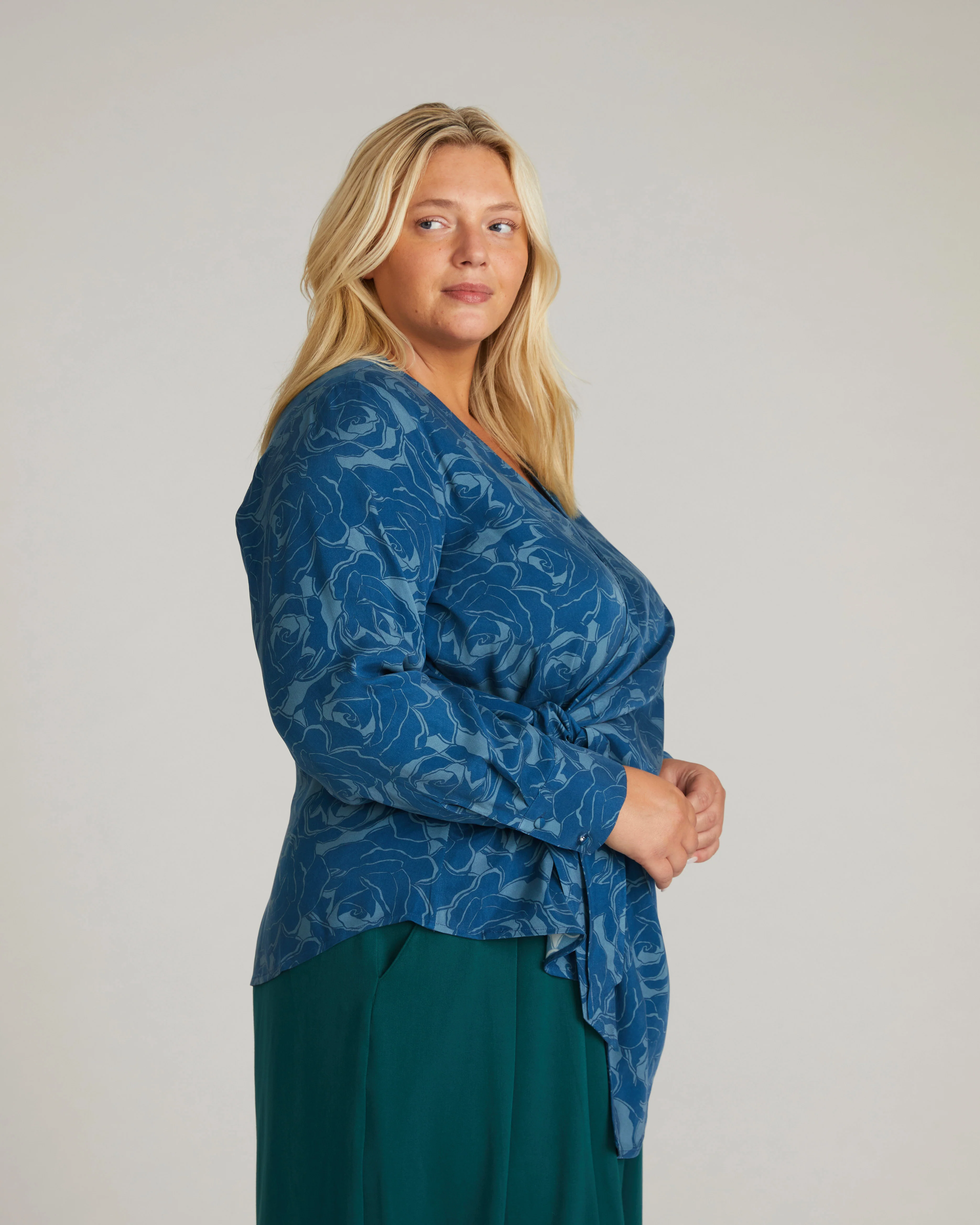 Beacon Stretch Cupro Wrap Shirt - Rose Print in Deep Teal - Image 5