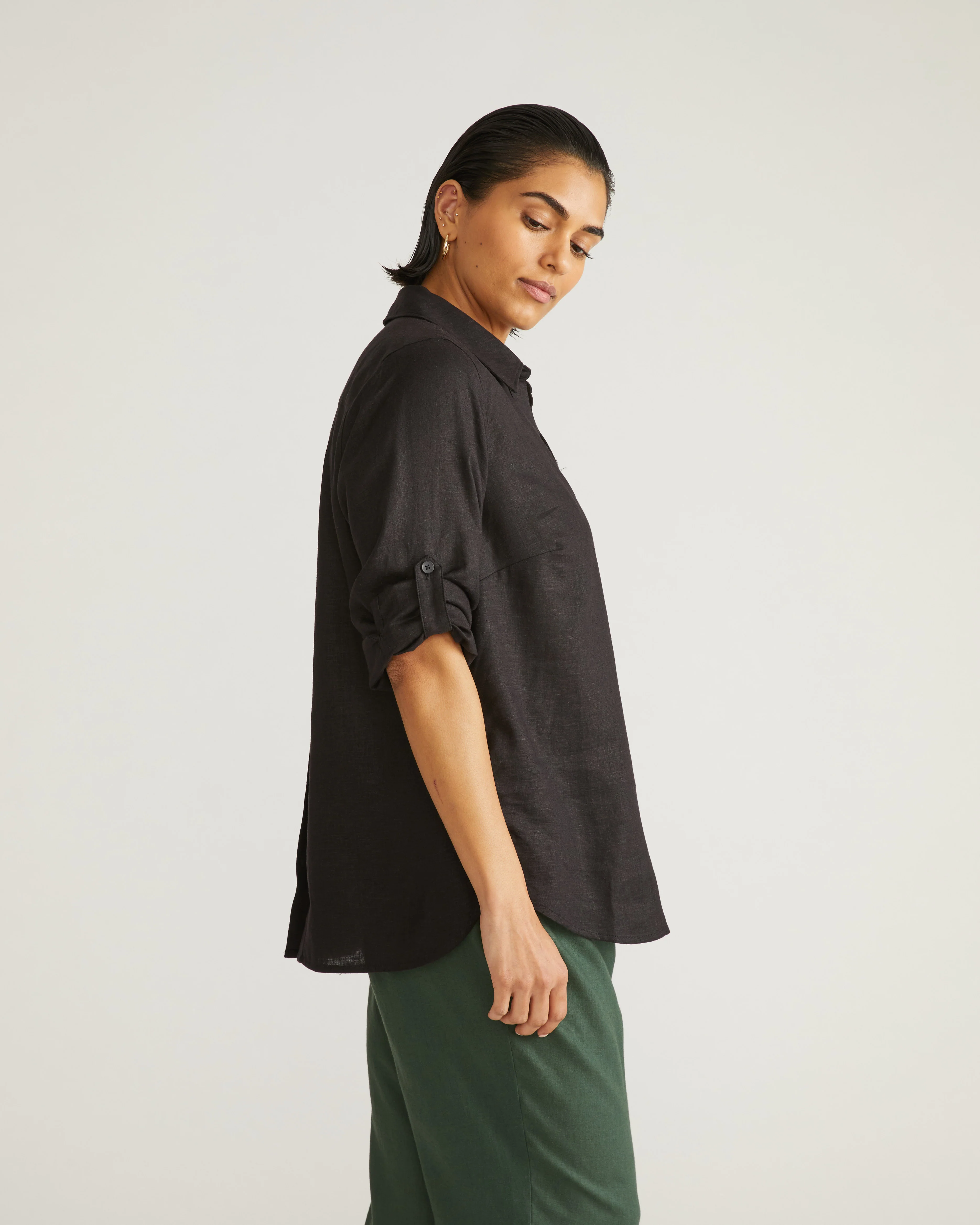 Button Back Linen Polo Shirt - Black - Image 5