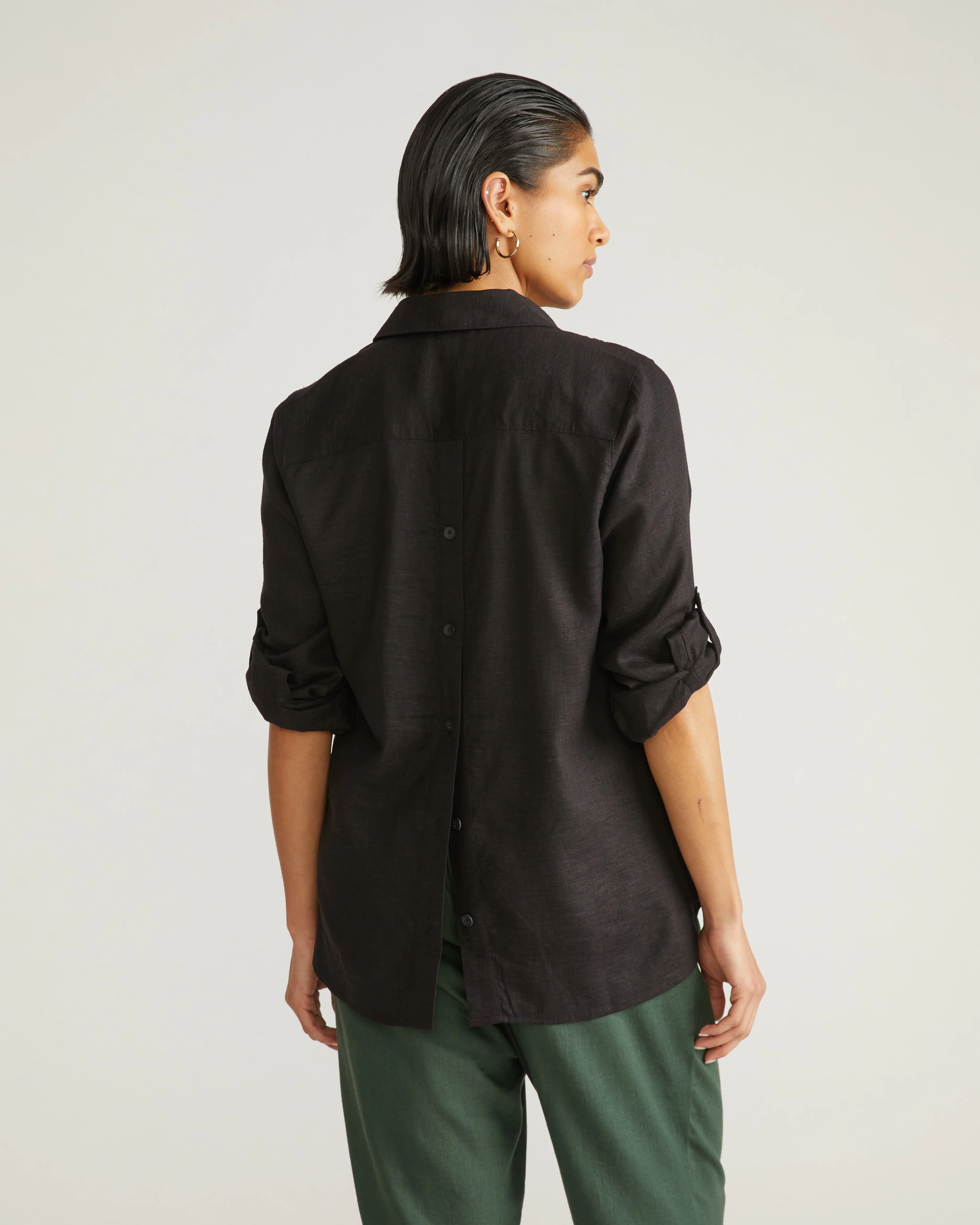 Button Back Linen Polo Shirt - Black - Image 6