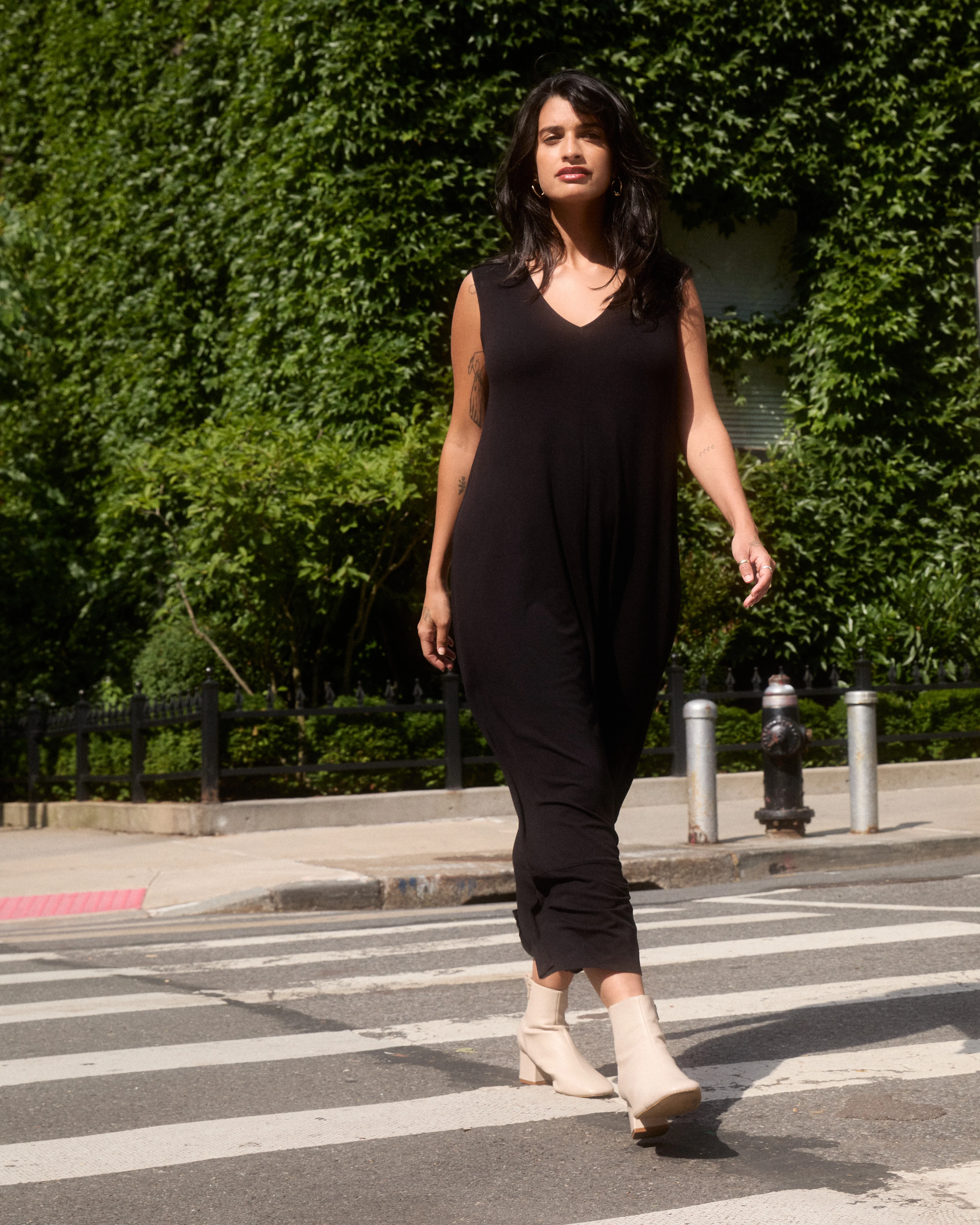 Claremont Liquid Jersey Sheath Dress - Black - Image 2