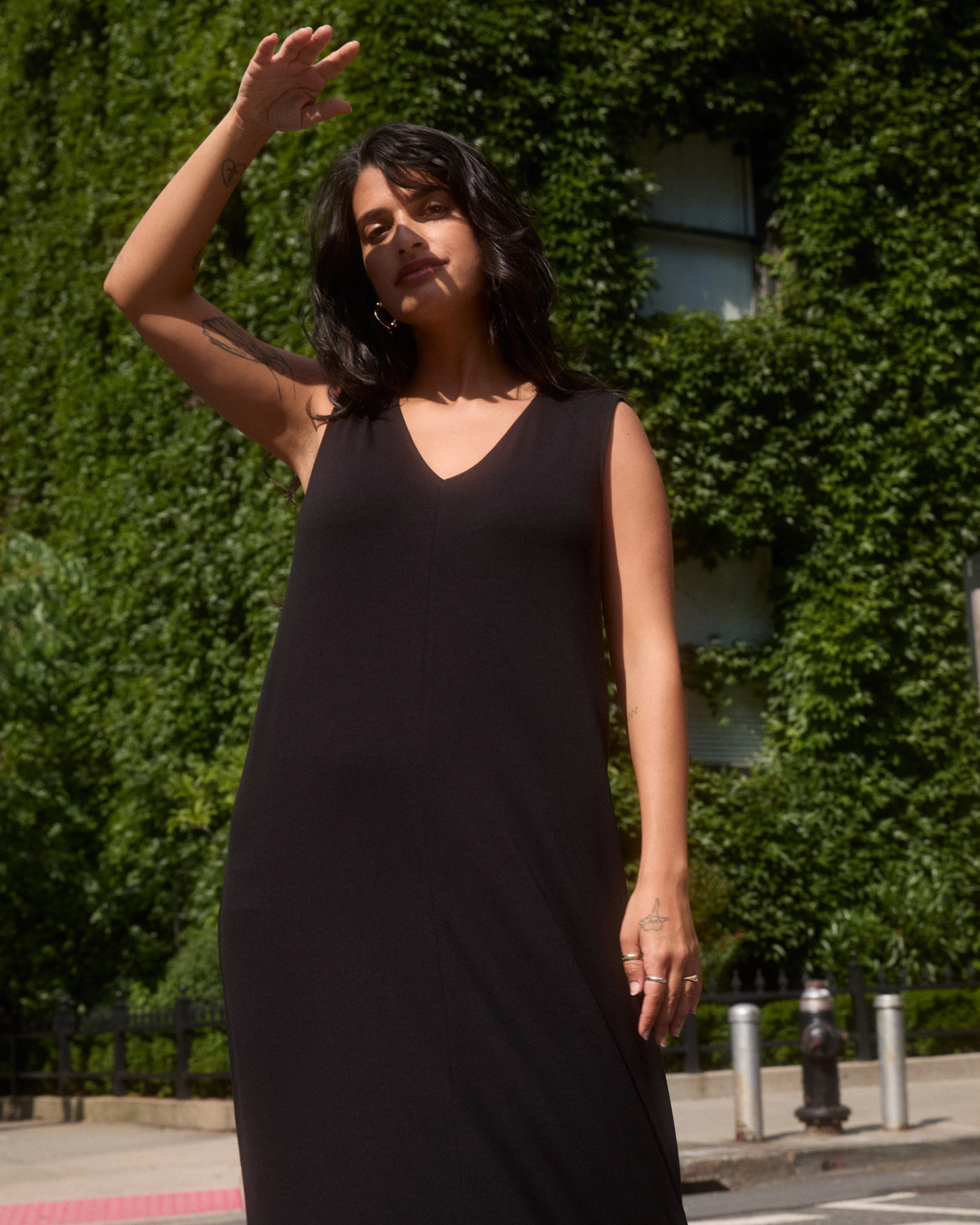 Claremont Liquid Jersey Sheath Dress - Black - Image 4