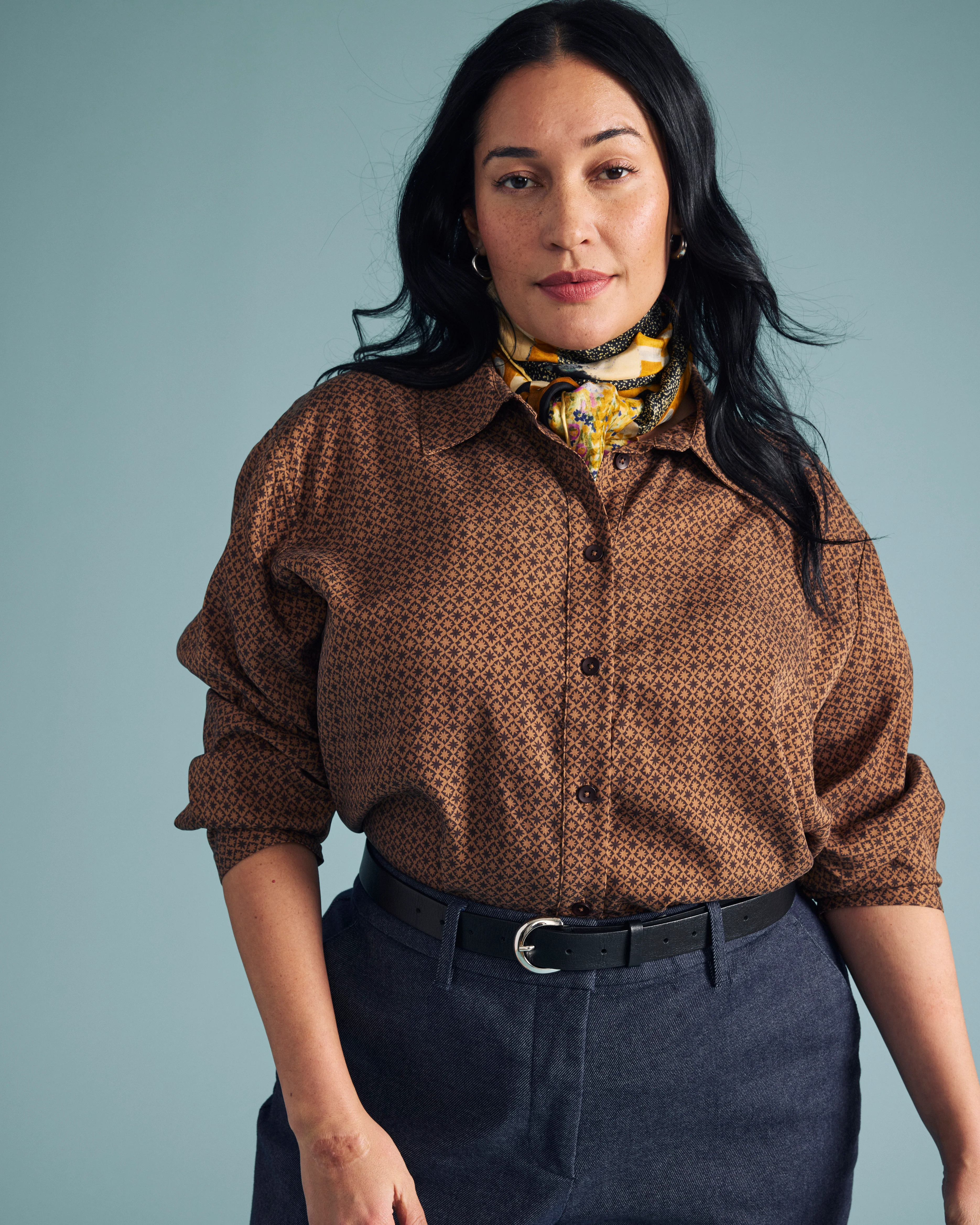 Cooling Stretch Cupro Artist Shirt - Brown Hacienda Print - Image 6