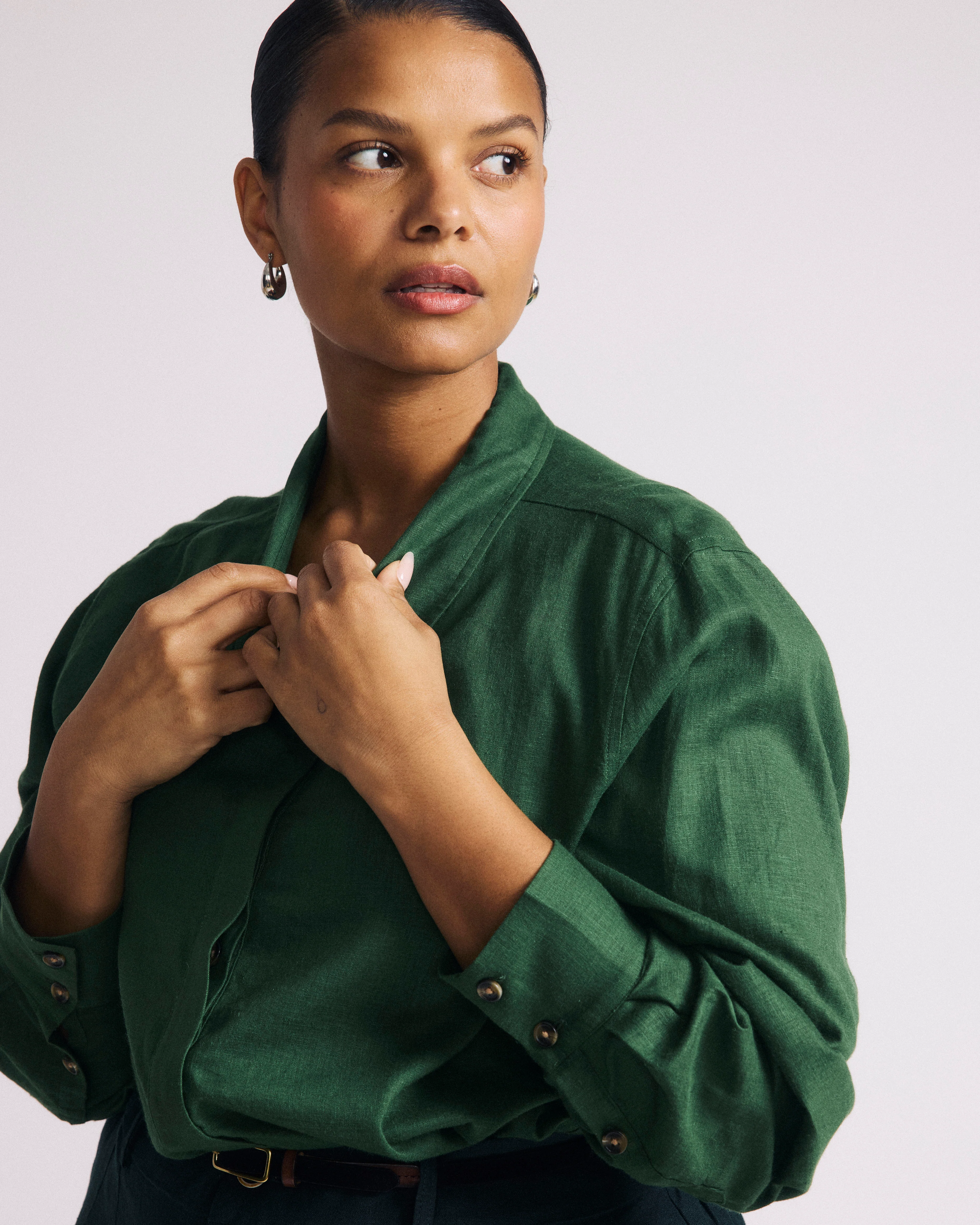 Elbe Popover Stretch Linen Shirt - Green Park