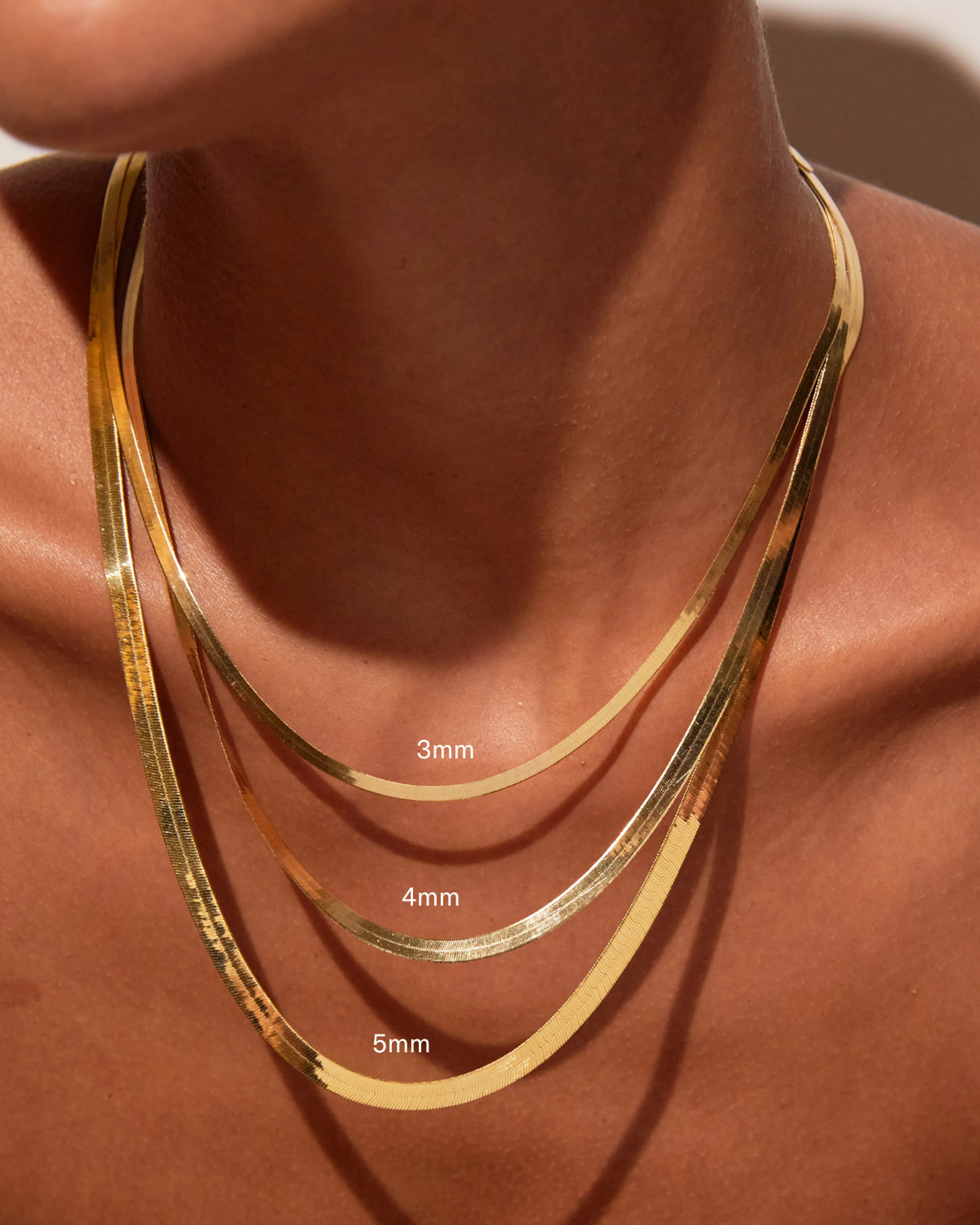 Aurate Gold Herringbone Chain Necklace - Image 2