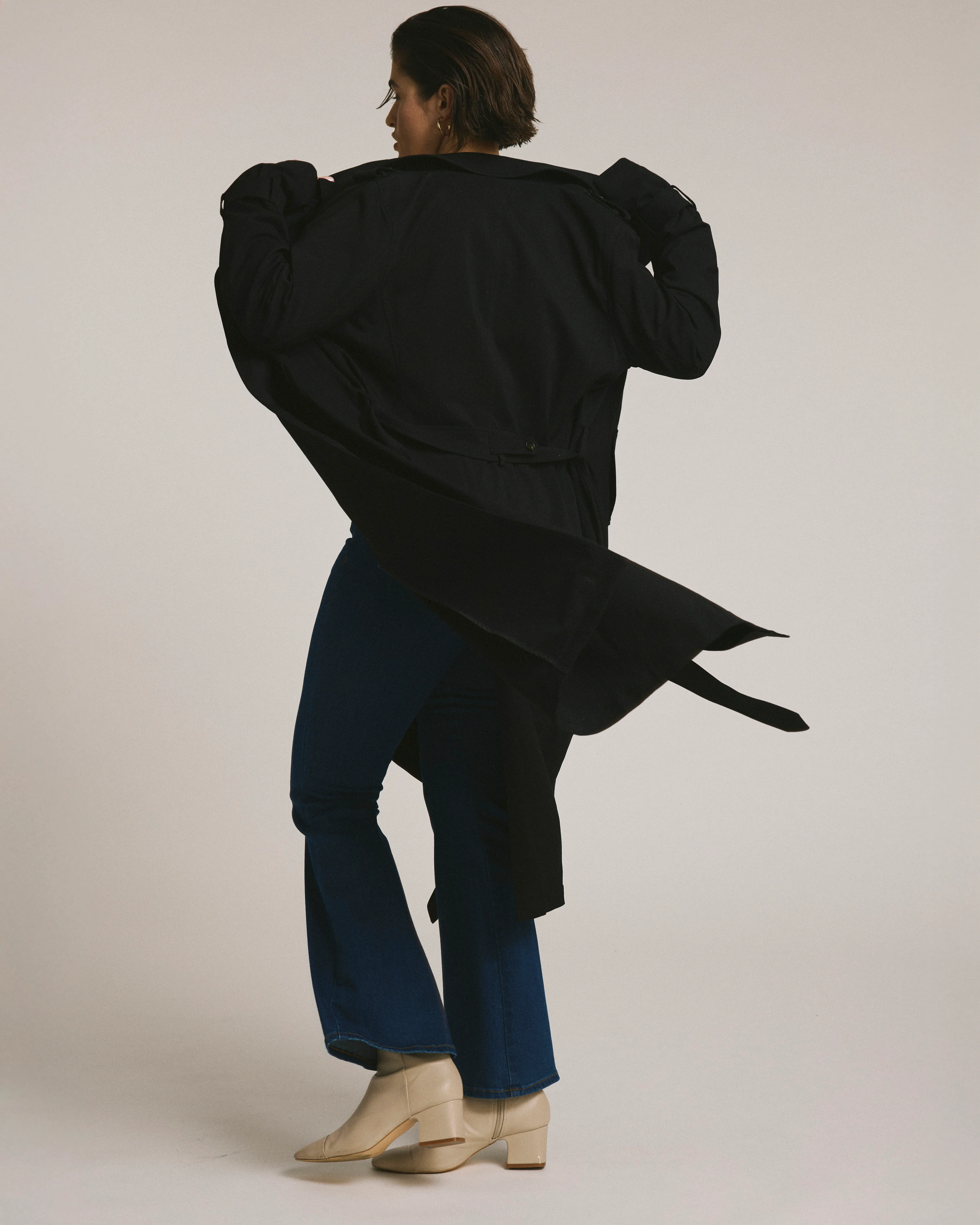Henning x US Park Soft Trench - Black - Image 5