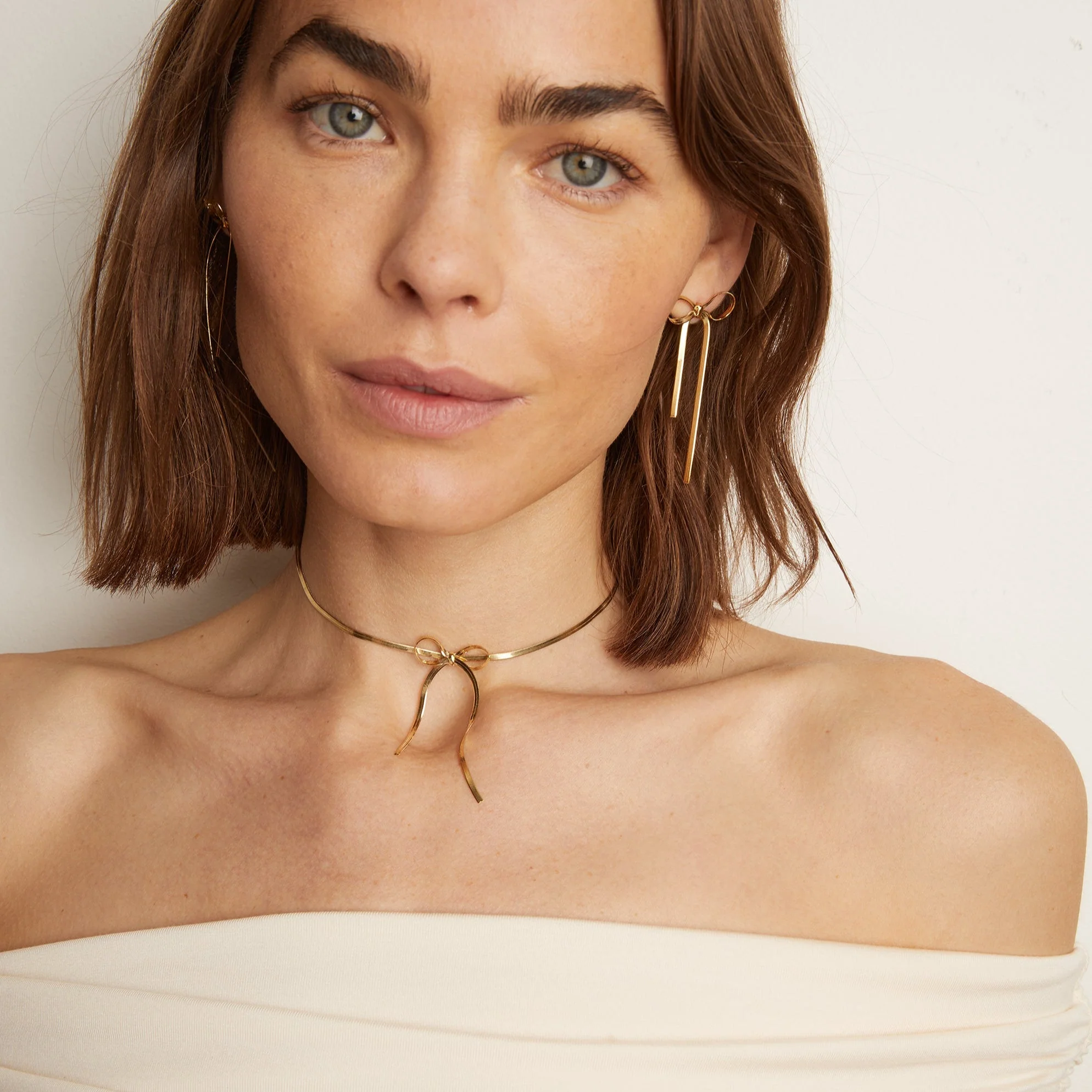 Aurate Herringbone Bow Choker - Image 2