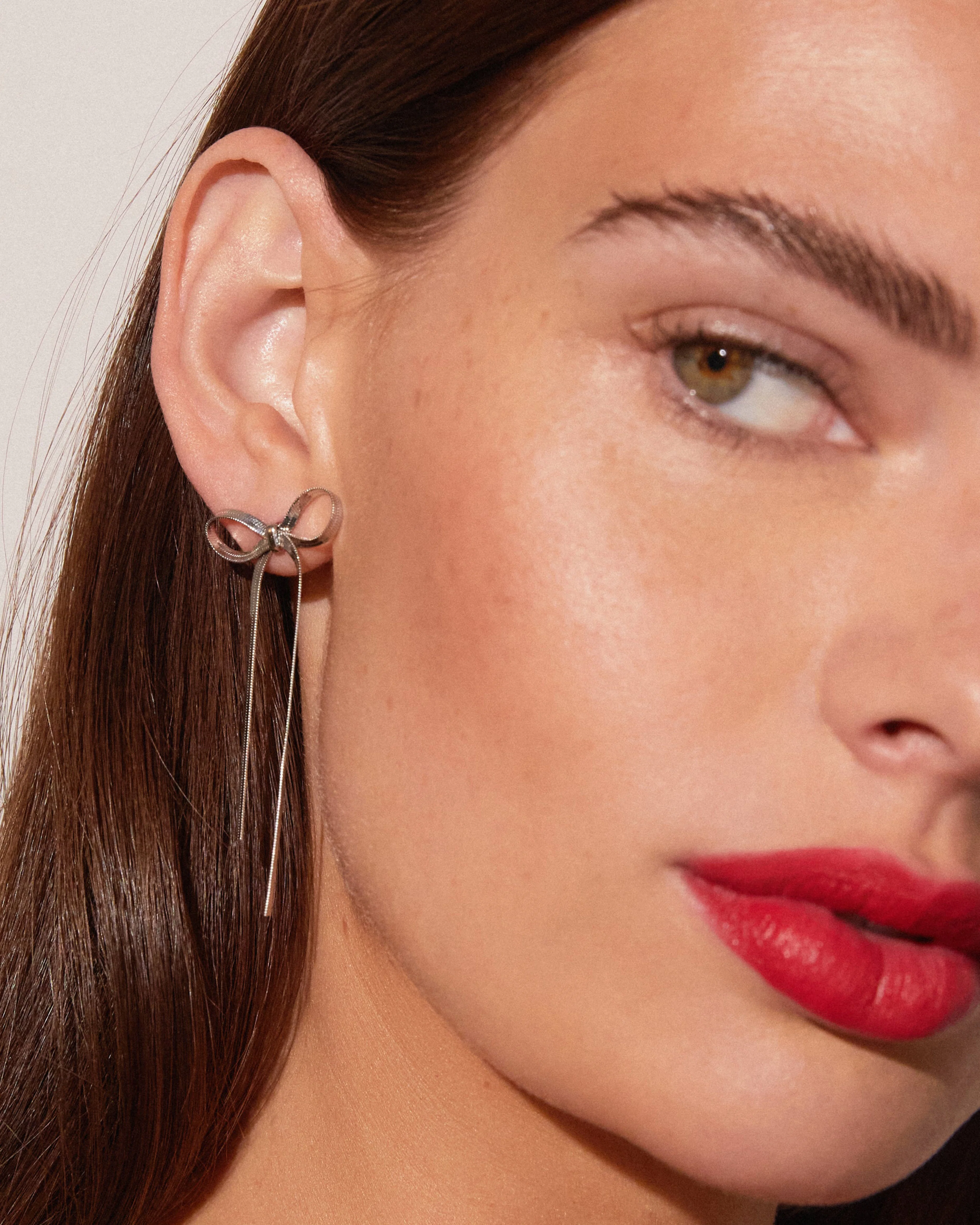 Aurate Herringbone Bow Earrings - Image 2