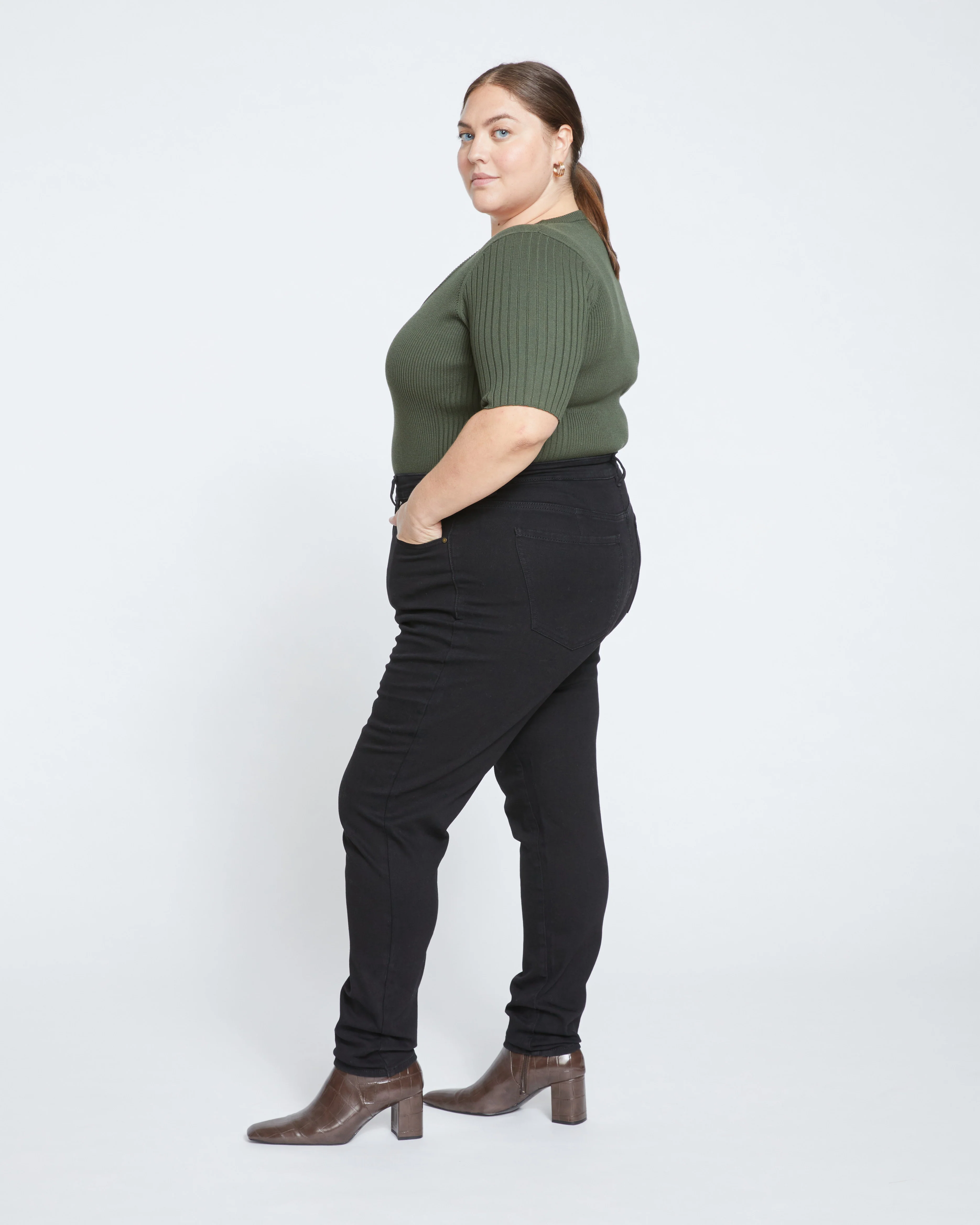 Joni High Rise Curve Slim Leg Jeans 32 Inch - Black - Image 3