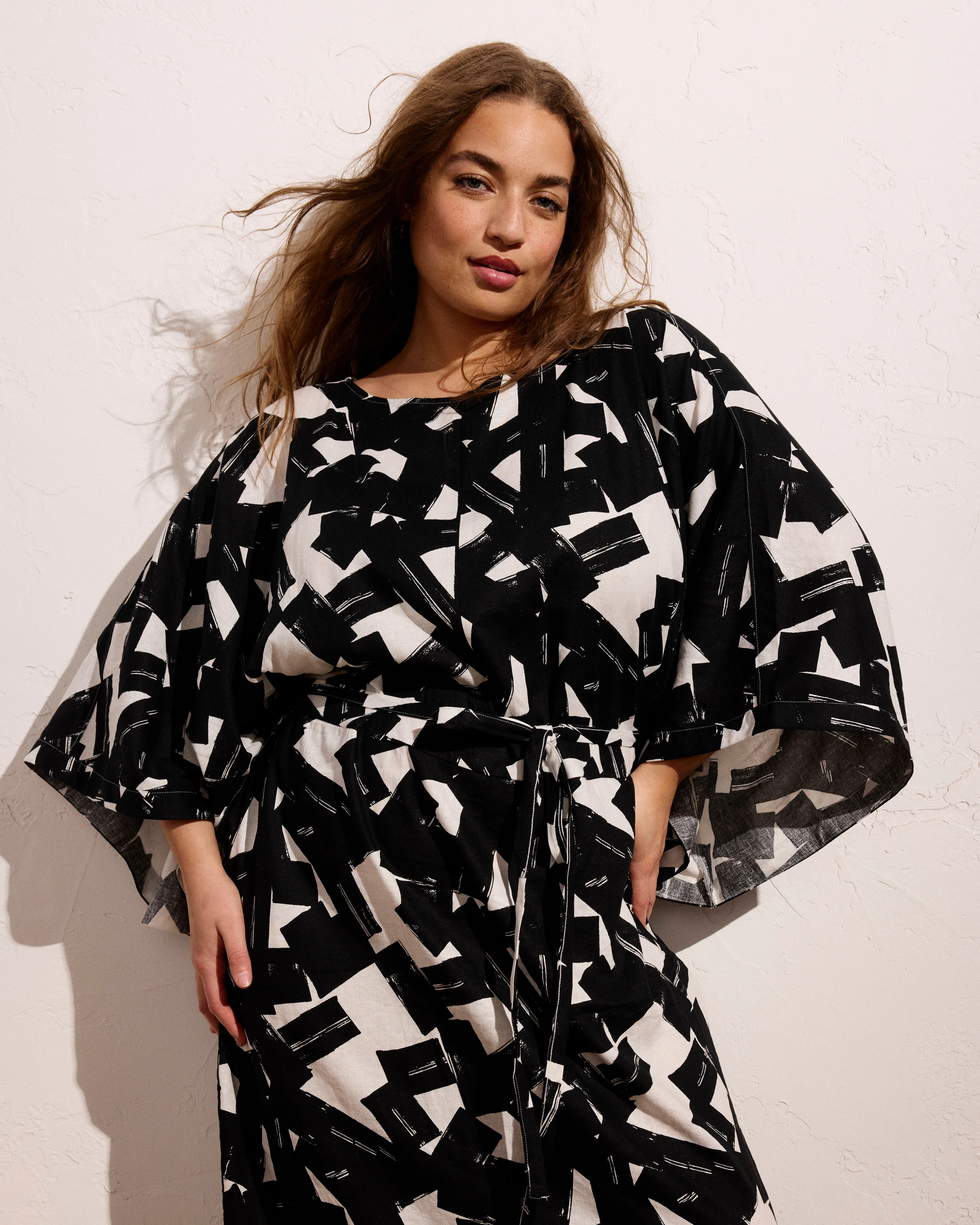 Lio Linen Dress - Santiago Print - Image 2