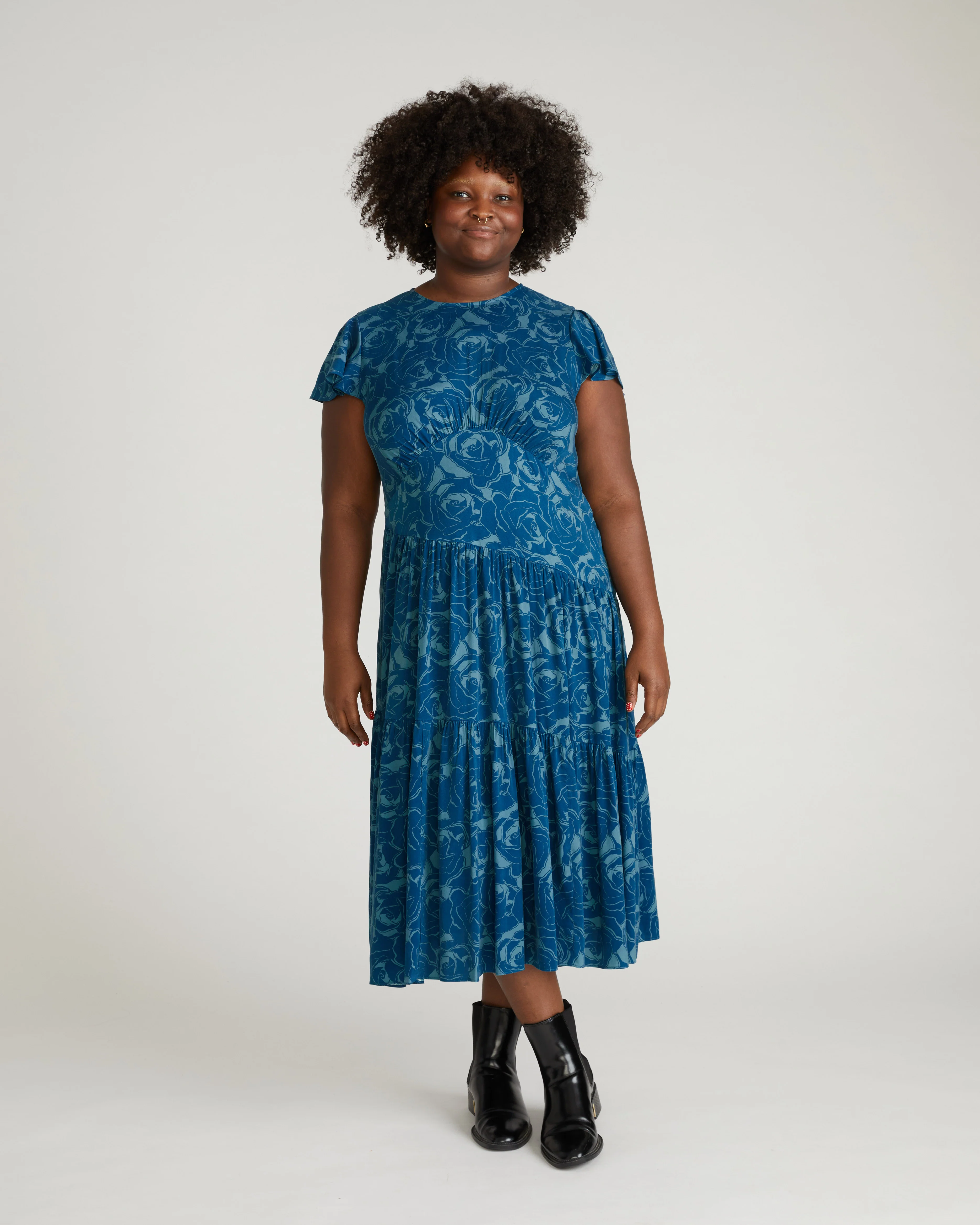 Mariella Stretch Cupro Dress - Rose Print in Deep Teal - Image 4