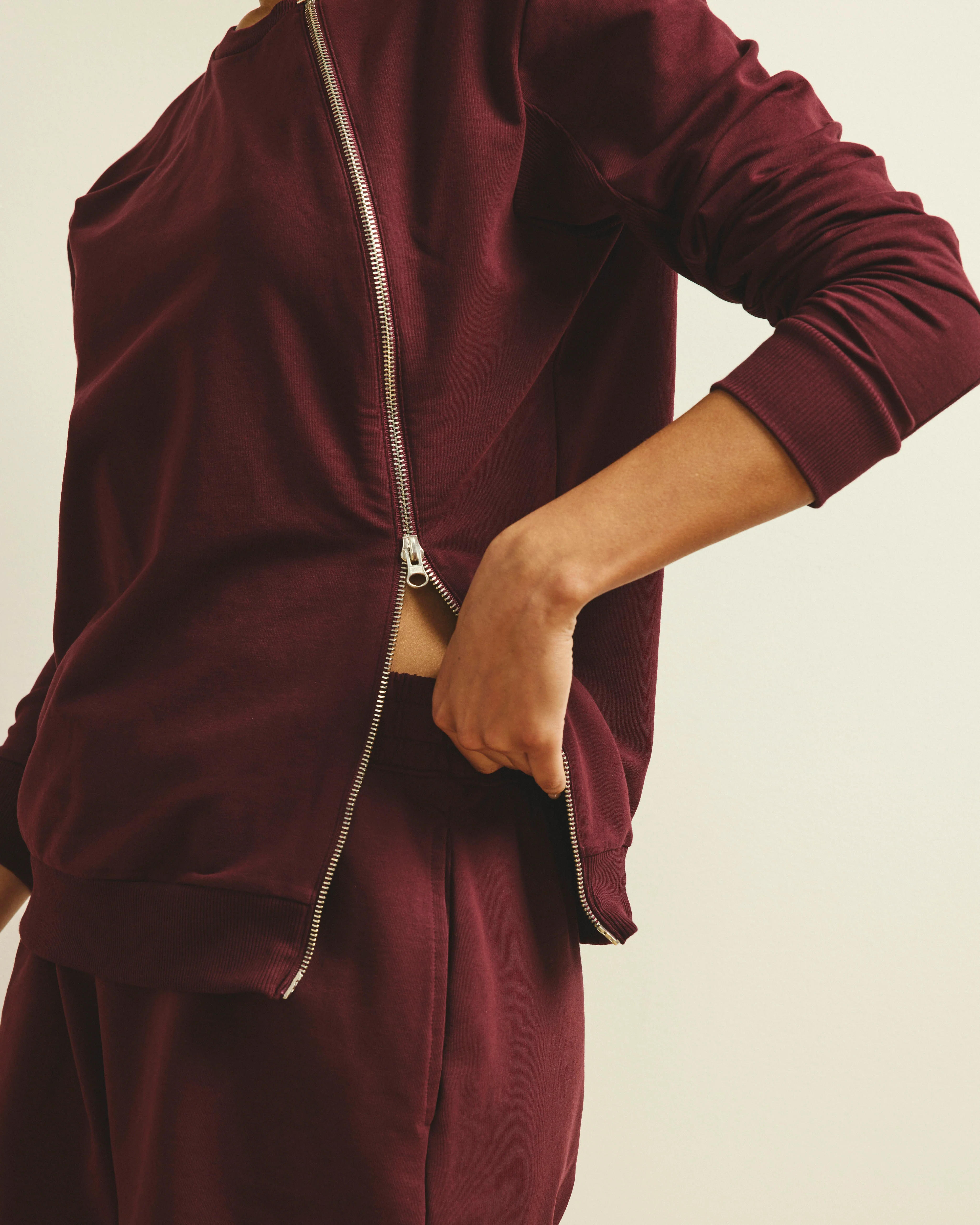 Meridien Zip Sweatshirt - Black Cherry - Image 2
