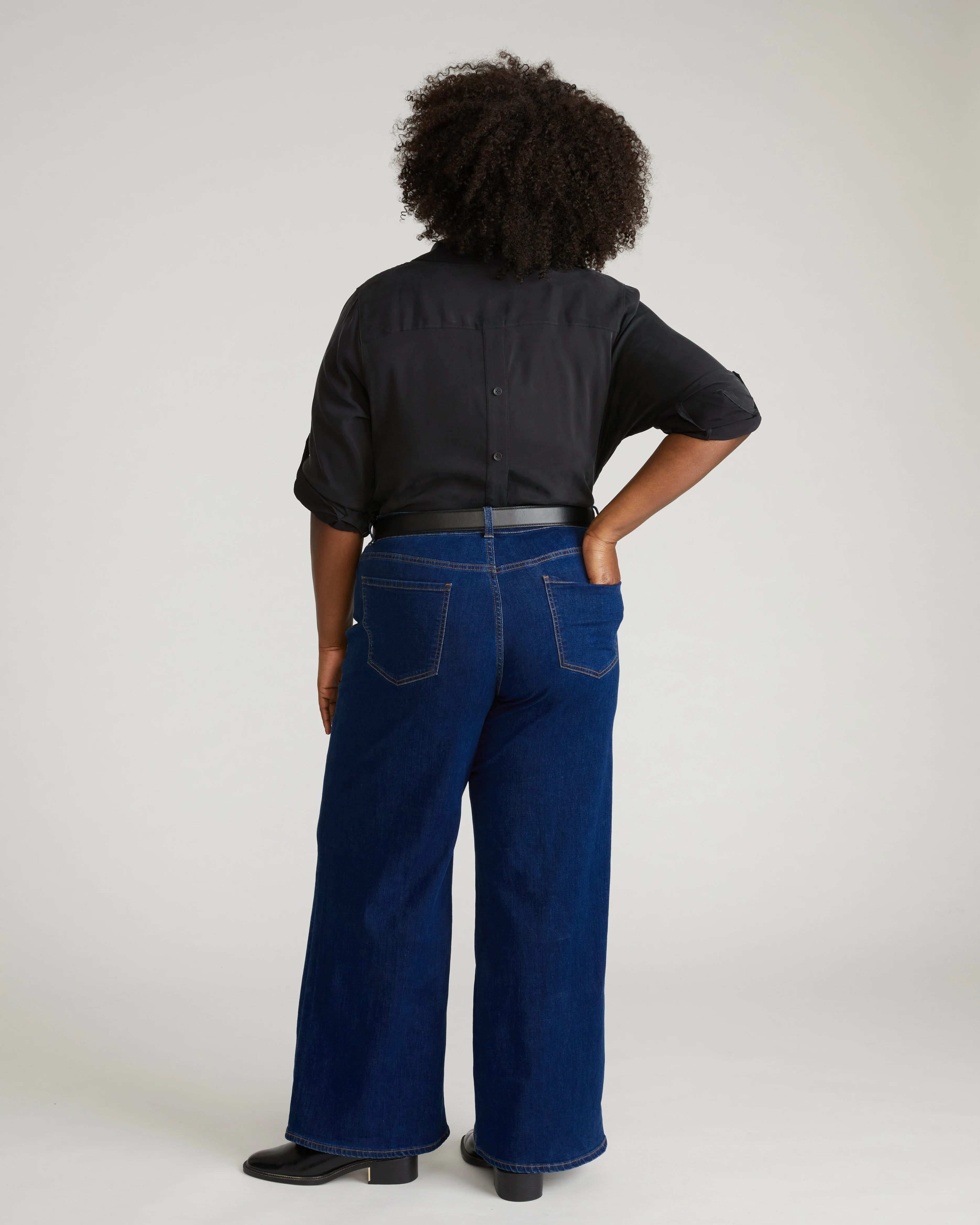 Roxy Relaxed Bootcut Jeans - River Blue Wash - Image 4