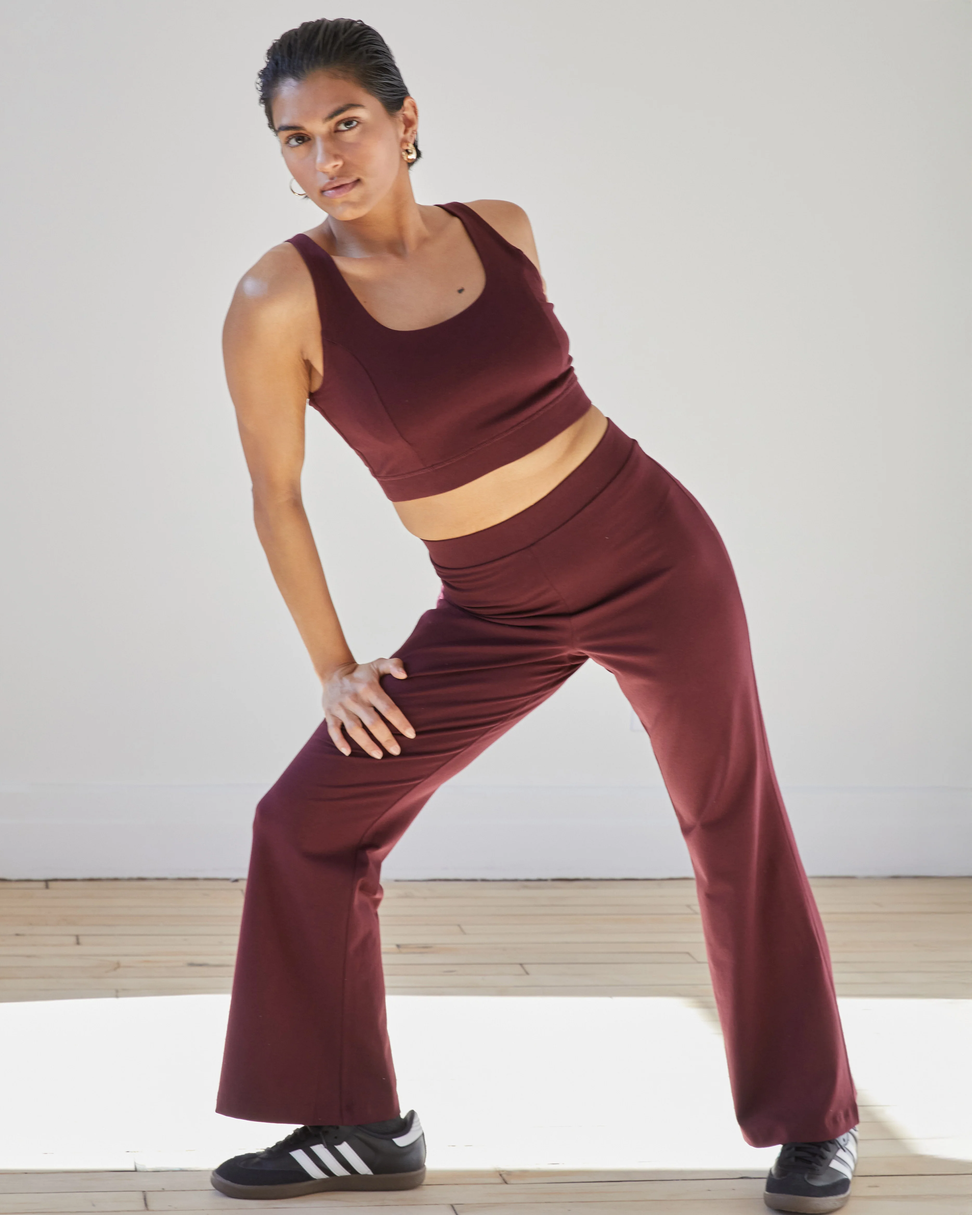 Roya Bootcut Legging - Black Cherry - Image 2