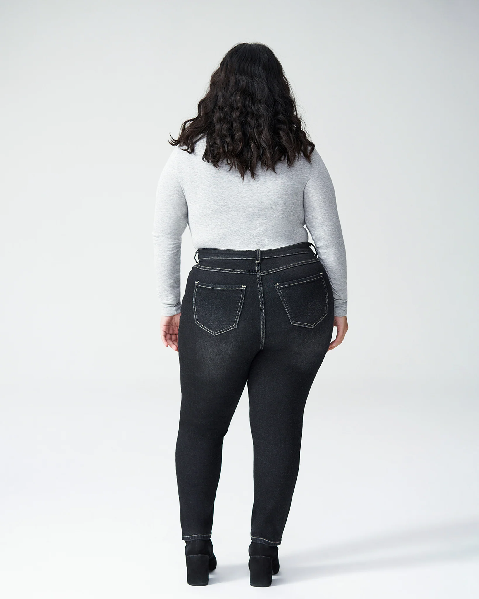 Seine High Rise Skinny Jeans Petite - Distressed Black - Image 3