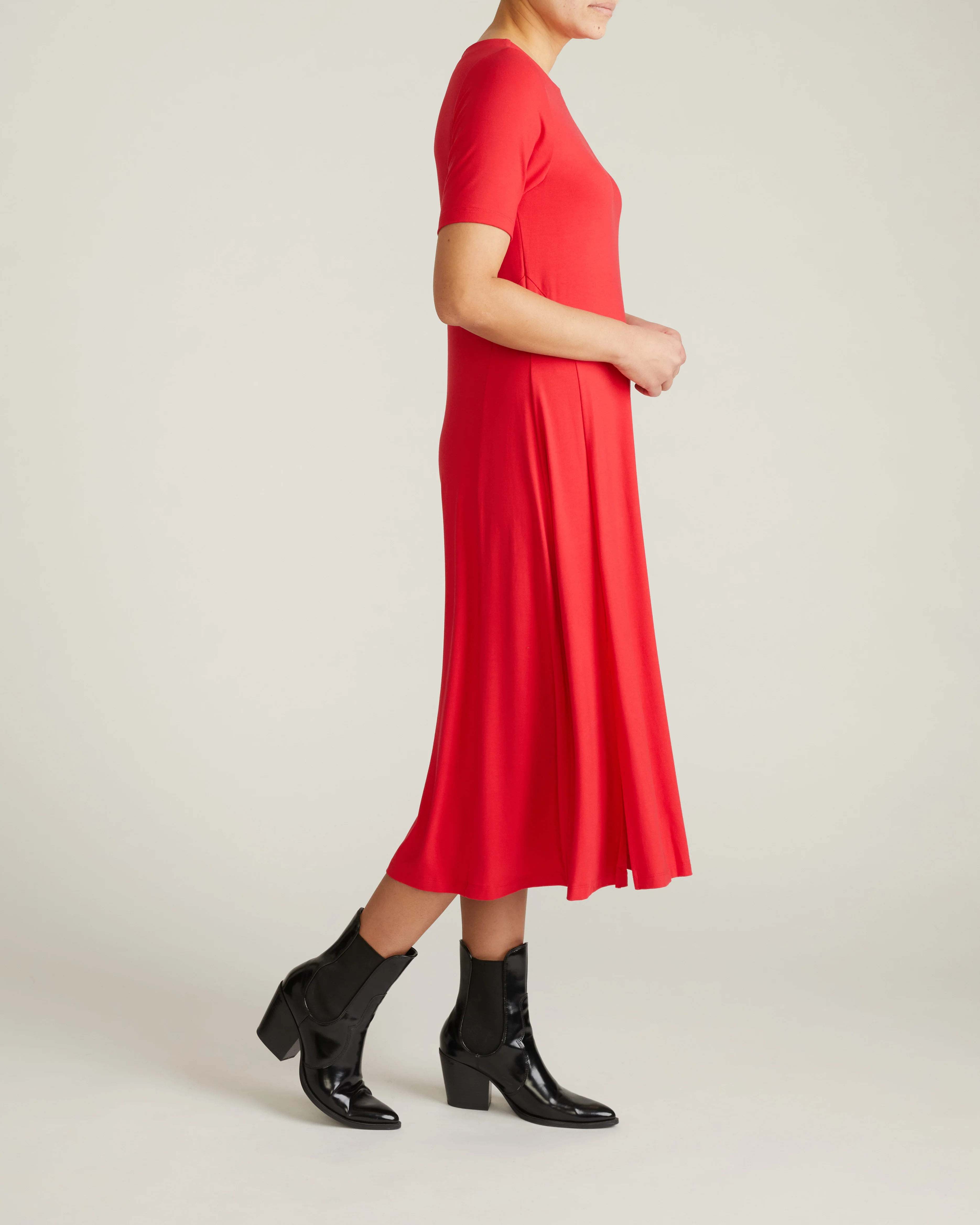 Serena Boatneck Divine Jersey Dress - Lipstick - Image 4