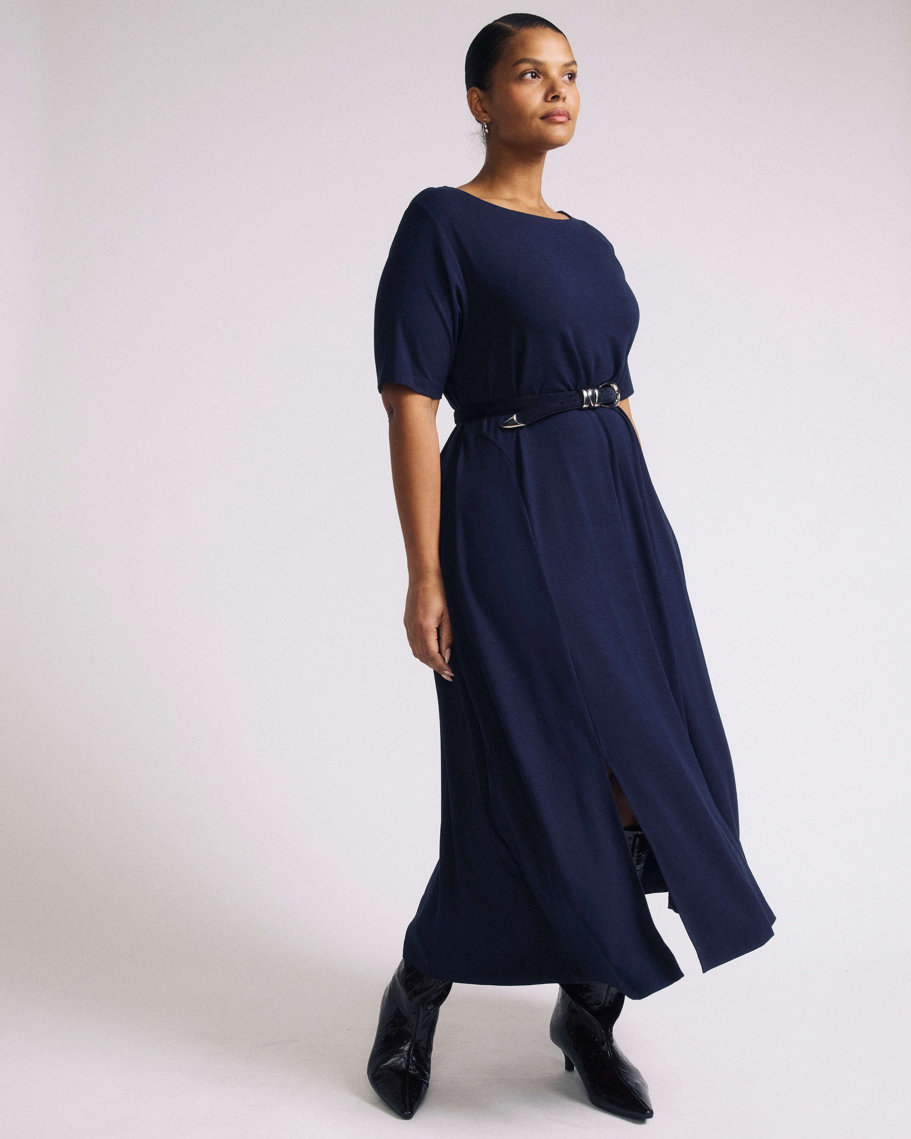 Serena Boatneck Divine Jersey Dress - Midnight - Image 2
