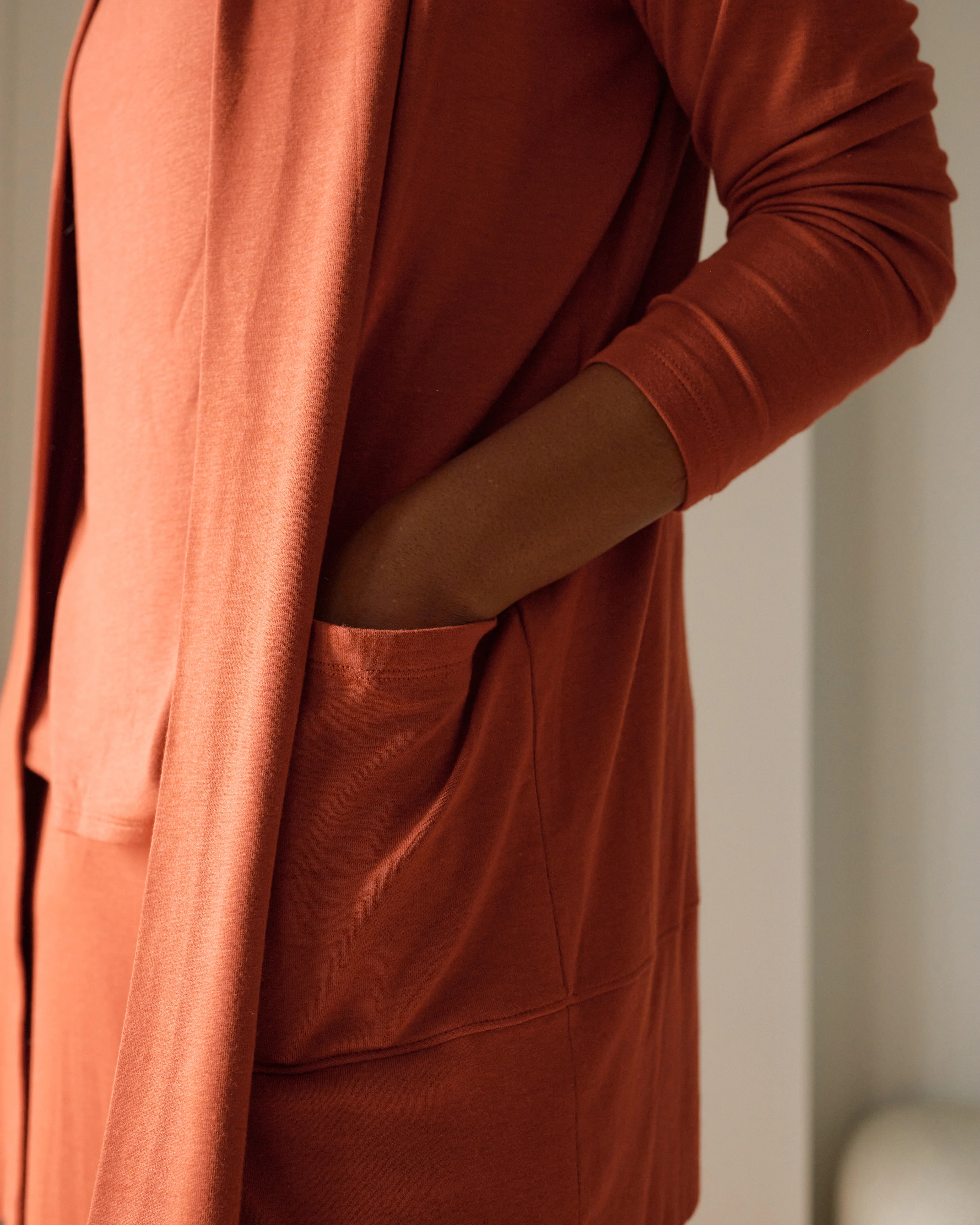 TravelKnit Minimalist Cardigan - Warm Russet - Image 3