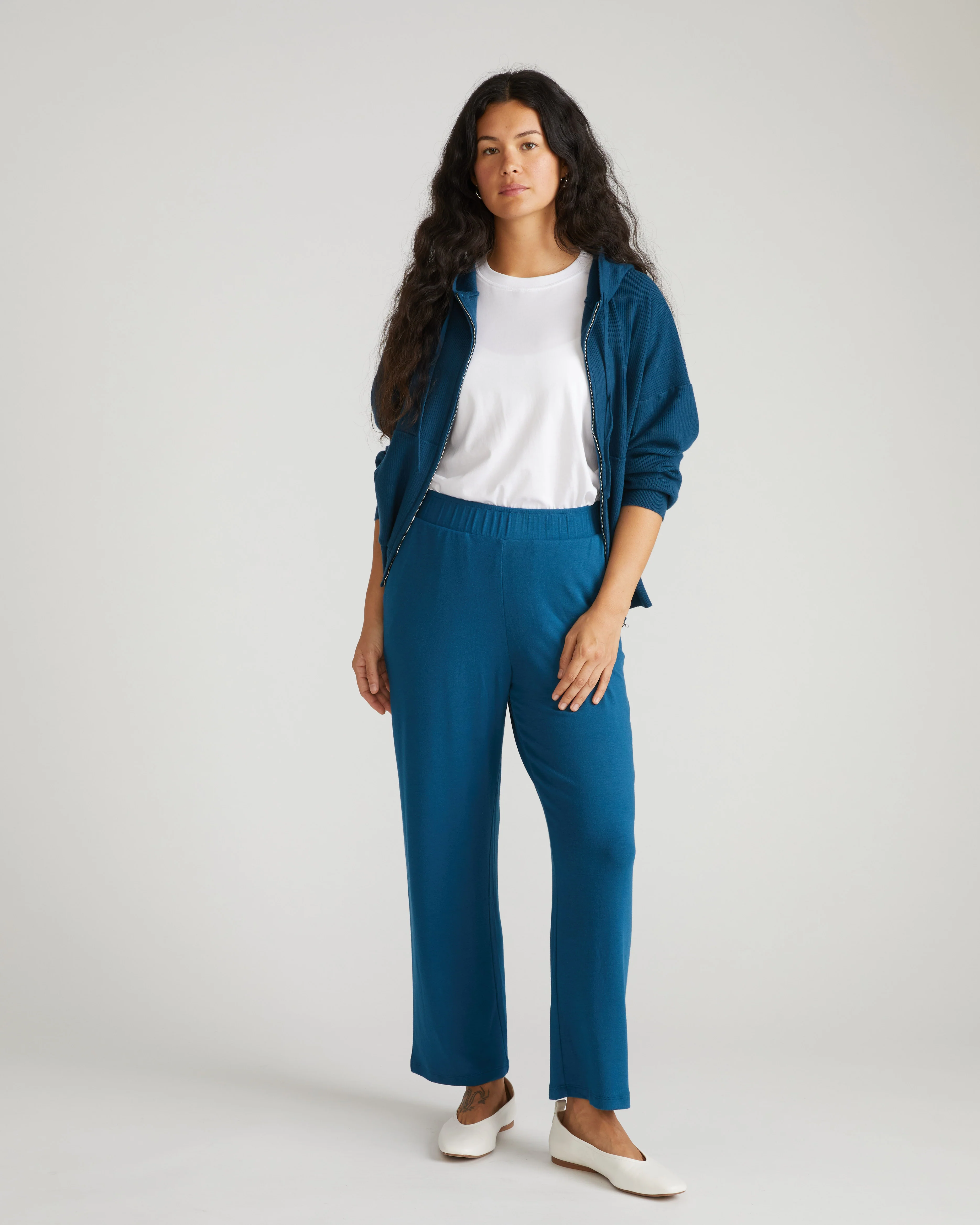 TravelKnit Relaxed Pants - Blue Teal - Image 3