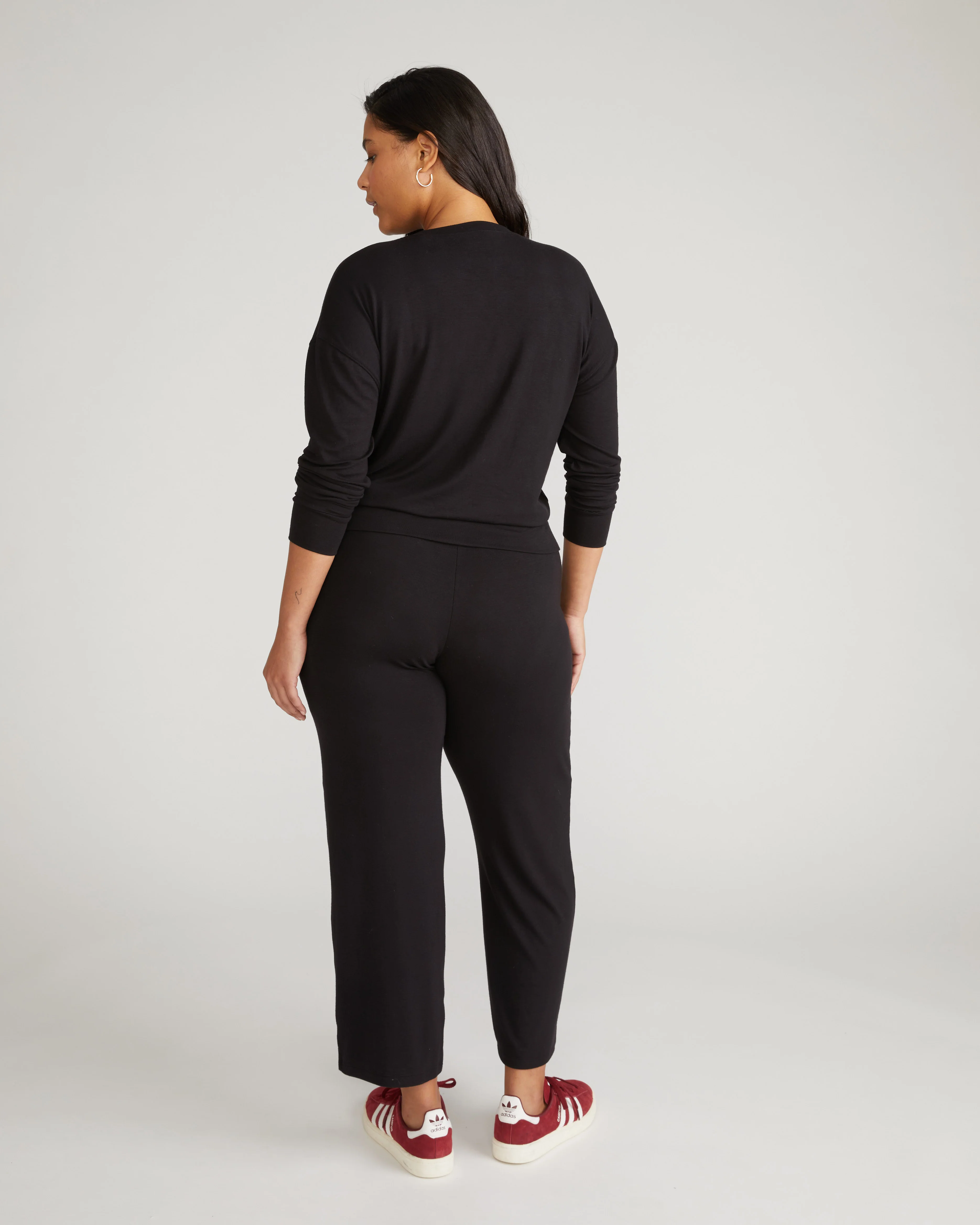TravelKnit Sweatshirt - Black - Image 4